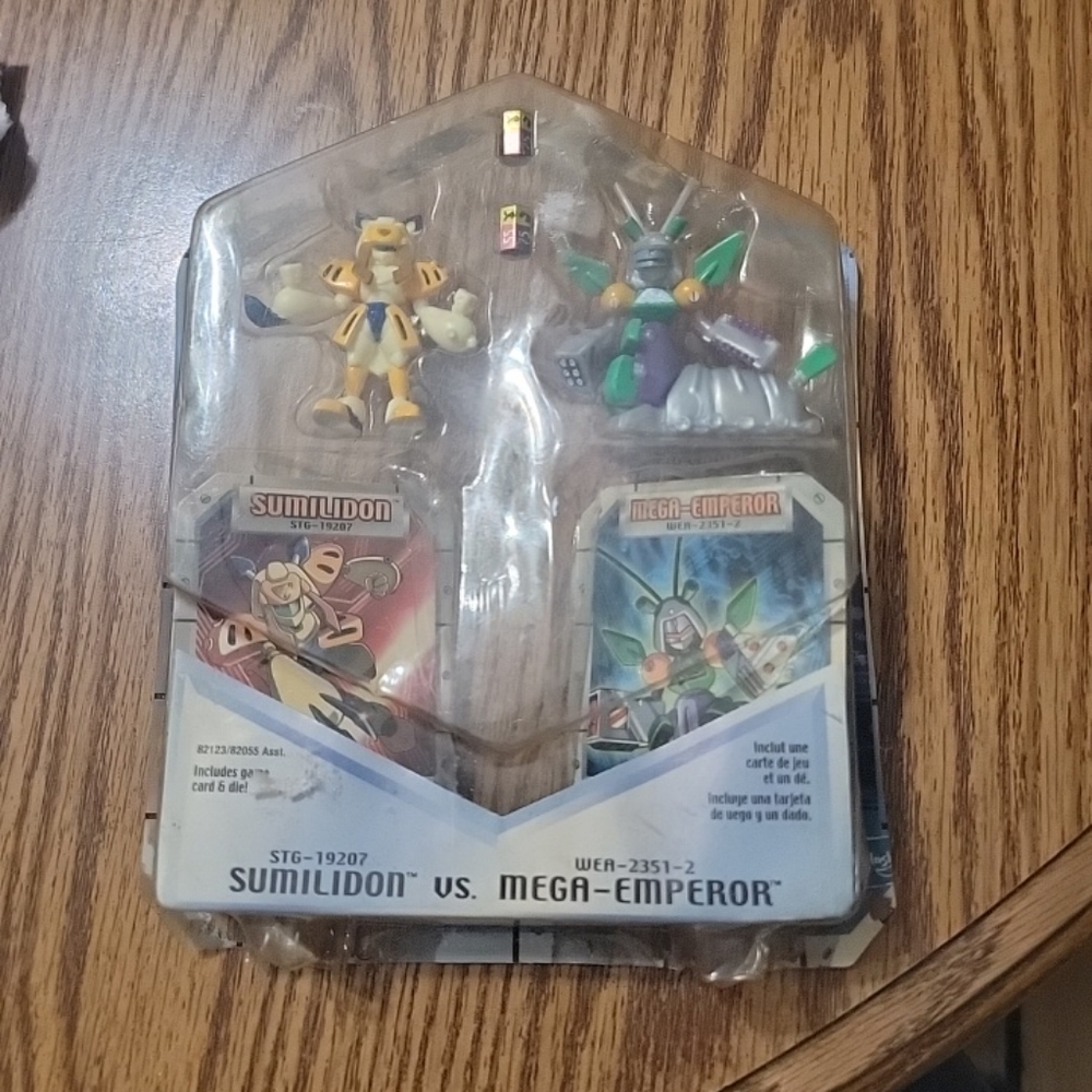 MEDABOTS SUMILIDON VS. MEGA EMPORER HASBRO
